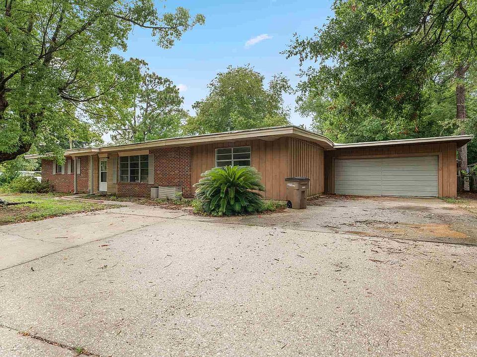 1st image of 6147 Hilltop Dr