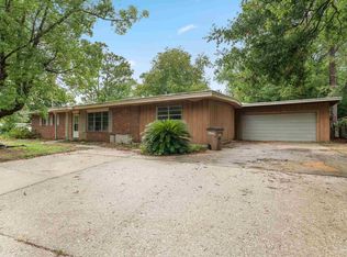 6147 Hilltop Dr, Pensacola, FL 32504