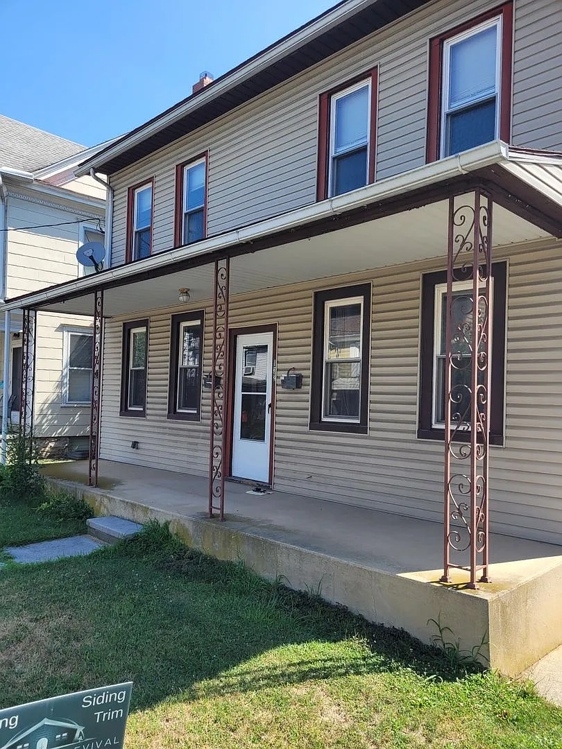 132 South 5th Ave — Photo 1