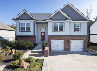 6534 Frankfurt Rd, Ooltewah, TN 37363