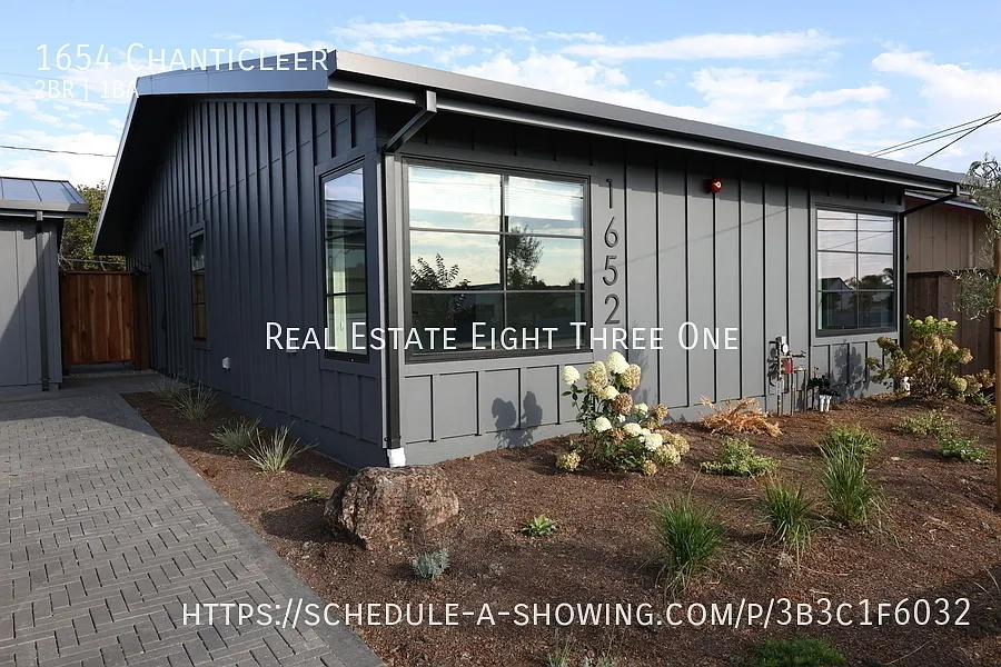 New Modern Construction in Santa Cruz — Photo 1