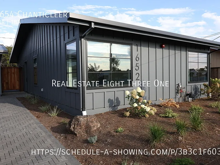 1654 Chanticleer Ave — Photo 1