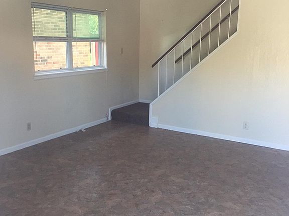 2nd image of 1029 Deesport St
