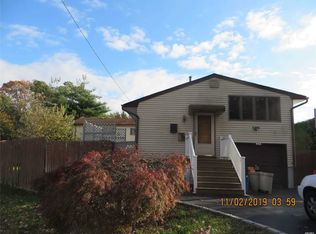 320 Half Hollow Rd, Deer Park, NY 11729