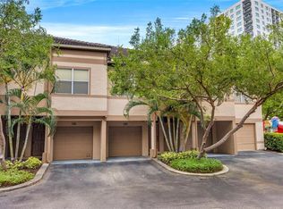 821 Normandy Trace Rd, Tampa, FL 33602