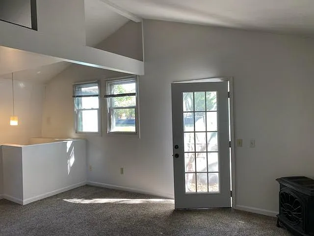 22 Van Buren St #3 — Photo 3