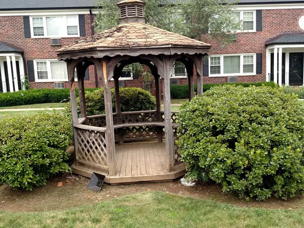 301 Pitney Pl #301, Morristown, NJ 07960