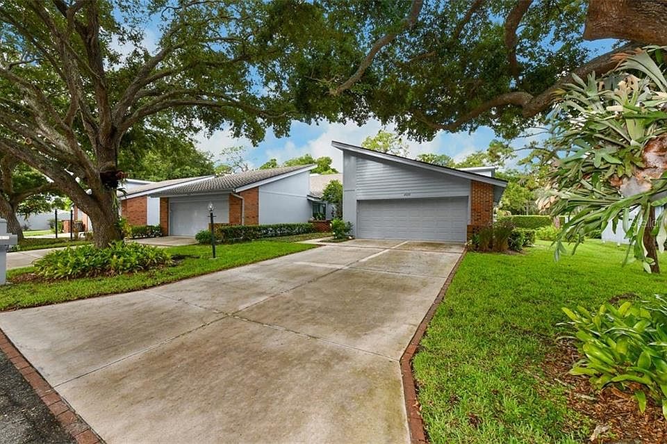 1st image of 2626 Moss Oak Dr