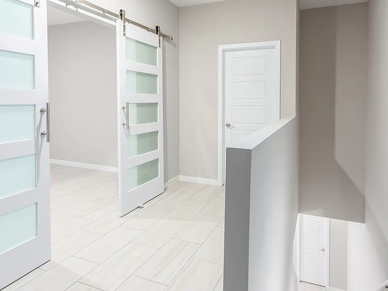 2134 W Harmont Dr — Photo 32