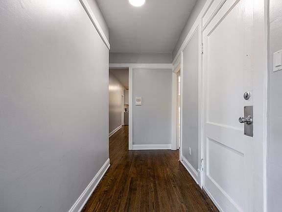 4th image of 6259 N Lakewood Ave