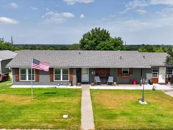 907 Denver St, Alvord, TX 76225