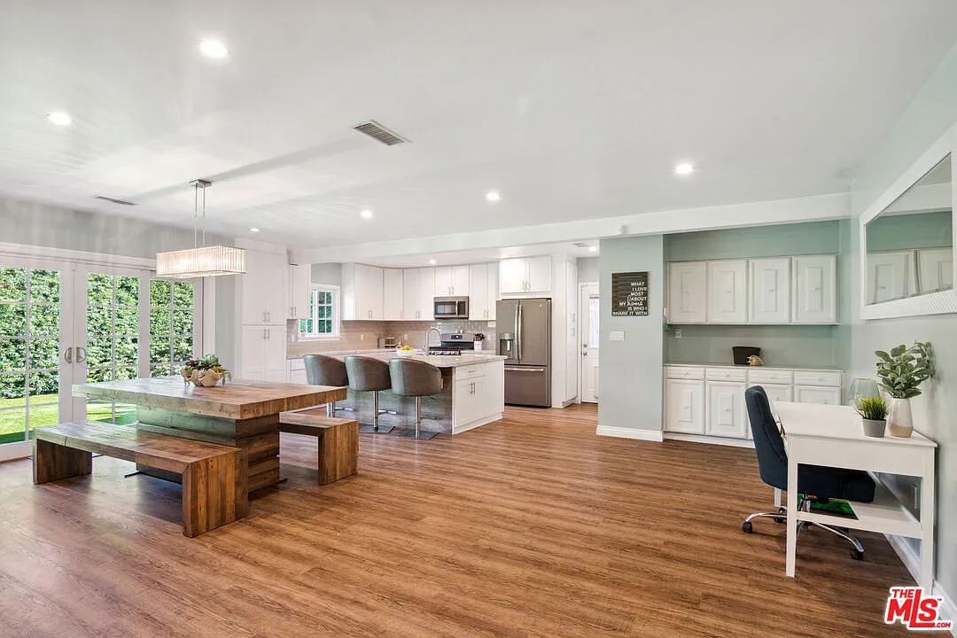 3 bed, 2.0 bath, 1527 sqft, $6,000 — Photo 4