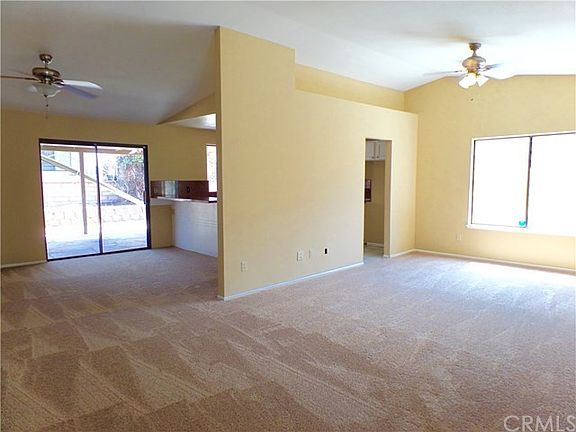3rd image of 878 Truman Ct