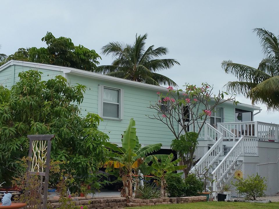 1st image of 327 Anglers Dr