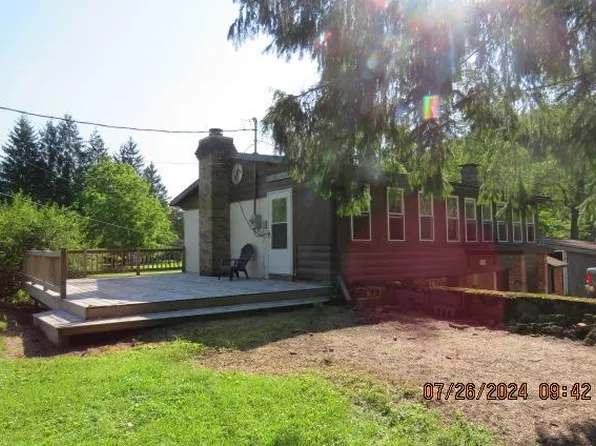 3043 Laquin Rd, Monroeton, PA 18832