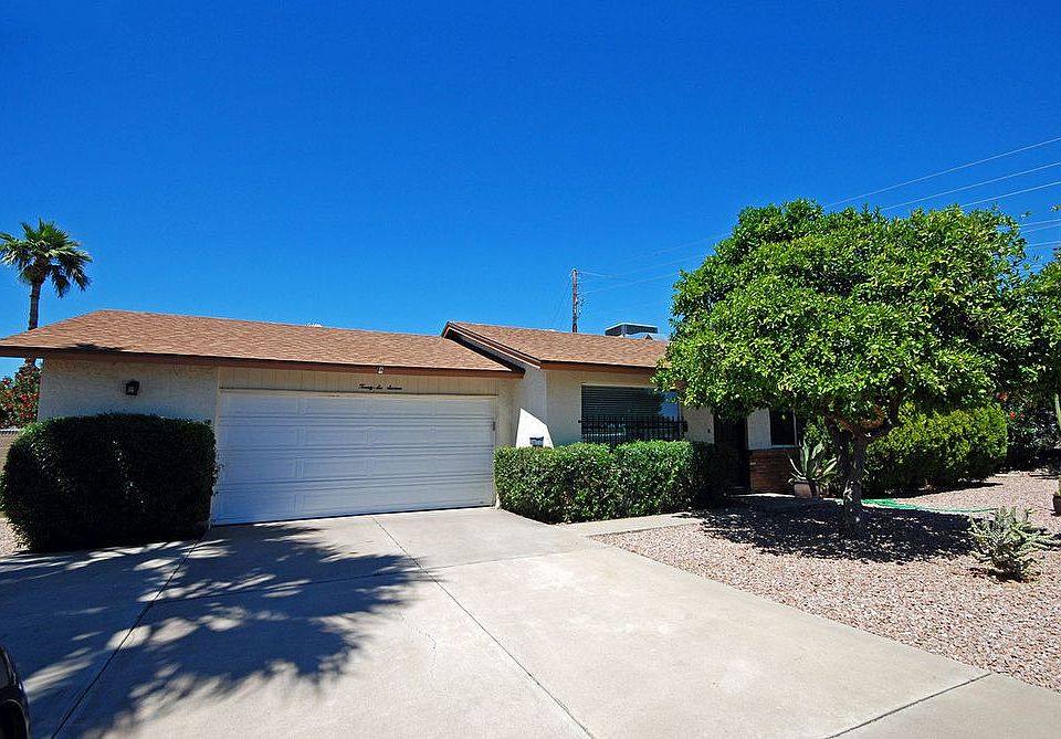 1st image of 2616 E Balboa Dr