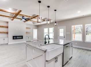 4822 Wichita St, Granbury, TX 76048