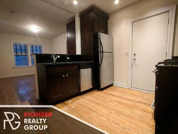 5th image of 3806 N Sheffield Ave #1MB