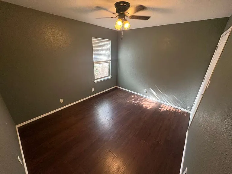 307 Cordero Dr — Photo 2