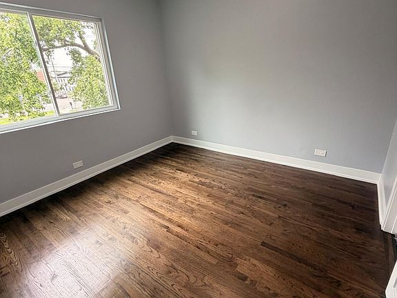 5th image of 2906 W Flournoy St APT 2