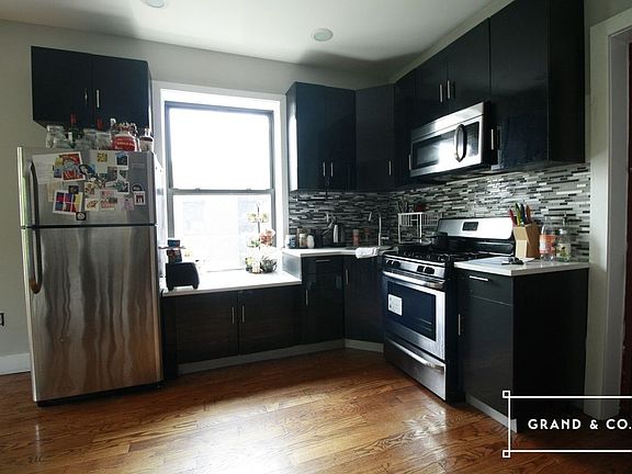 5th image of 1254 Union St #4A