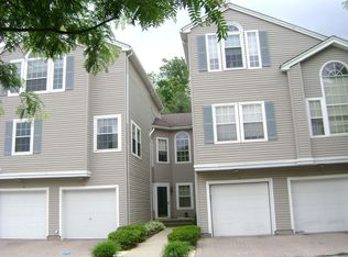 6 Witherspoon Ct, Morristown, NJ 07960
