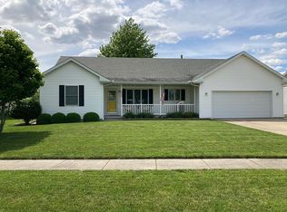 509 Winston Dr, Saint Joseph, IL