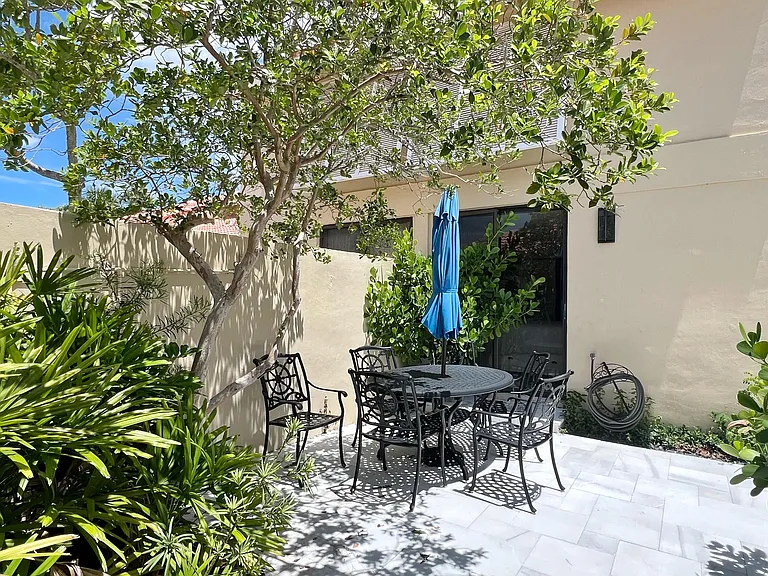 218 Old Meadow Way — Photo 33