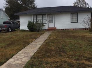 306 3rd St, Abbeville, LA 70510