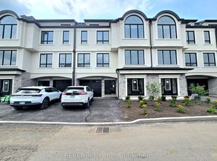 15 Lake St #2, Grimsby, ON L3M2G4