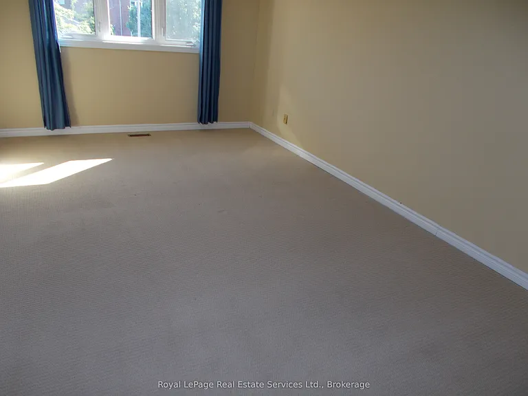 2208 Golden Briar Trl — Photo 11