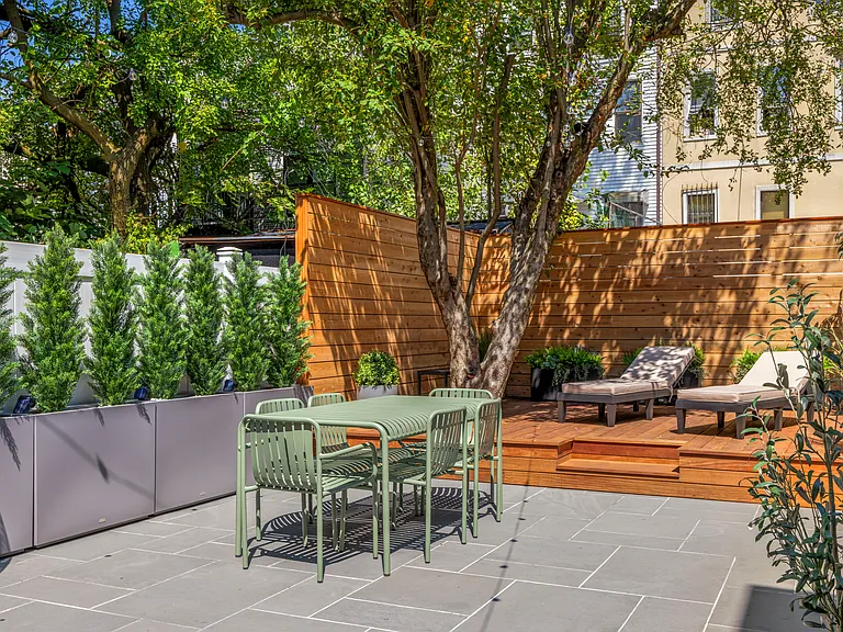 649 De Kalb Ave #1 — Photo 31
