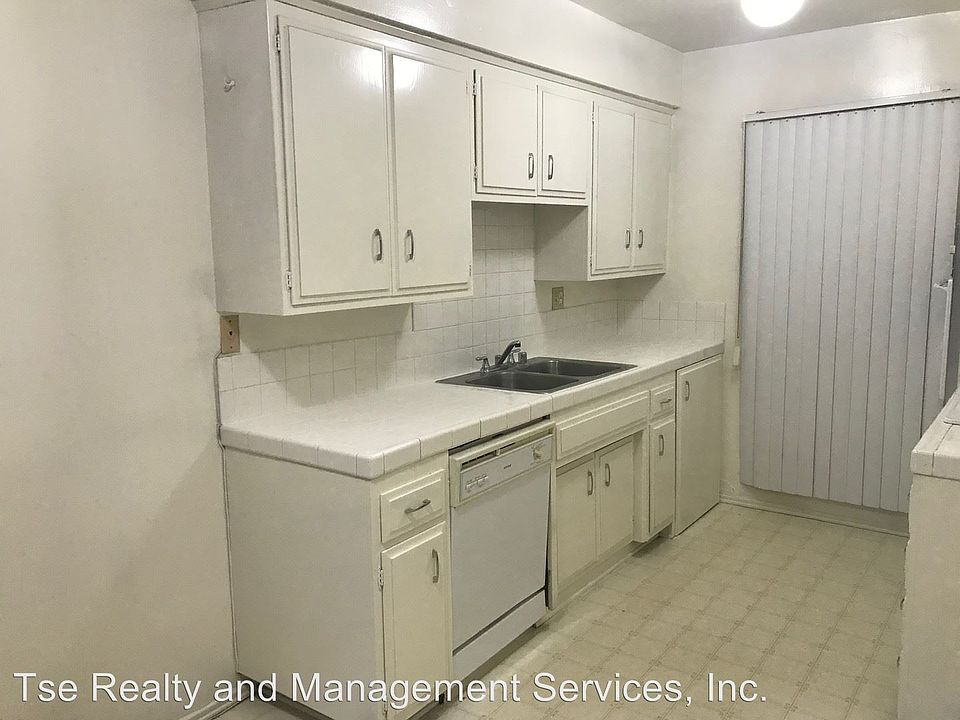 1st image of 157 Esperanza Ave APT E
