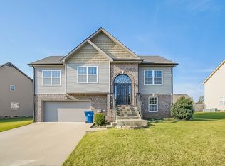 1208 Viewmont Dr, Clarksville, TN 37040