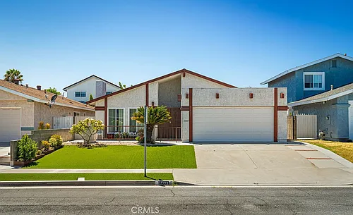16831 S Mariposa Ave Photo 1