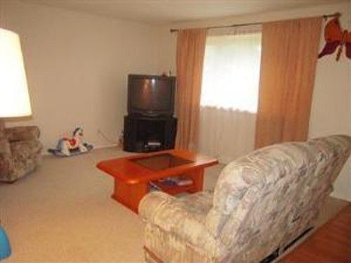 4th image of 849 Kenmar Dr