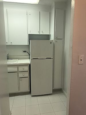 3rd image of 330 E 46th St APT 11L