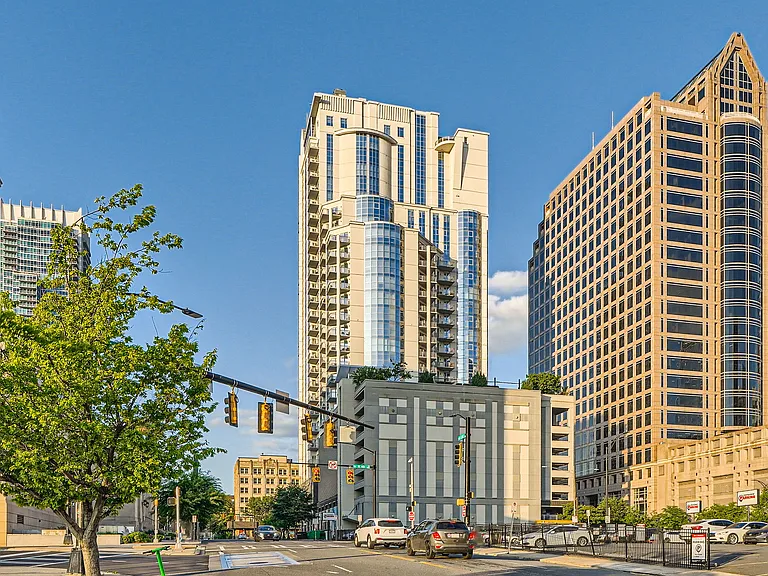 333 W Trade St #708 — Photo 34