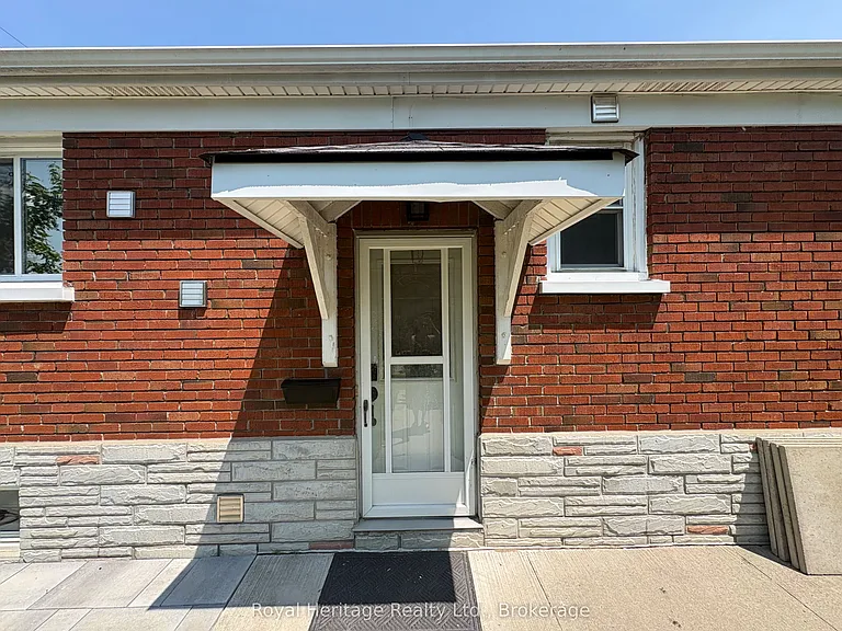499 Braidwood Ave #BASEMENT — Photo 16