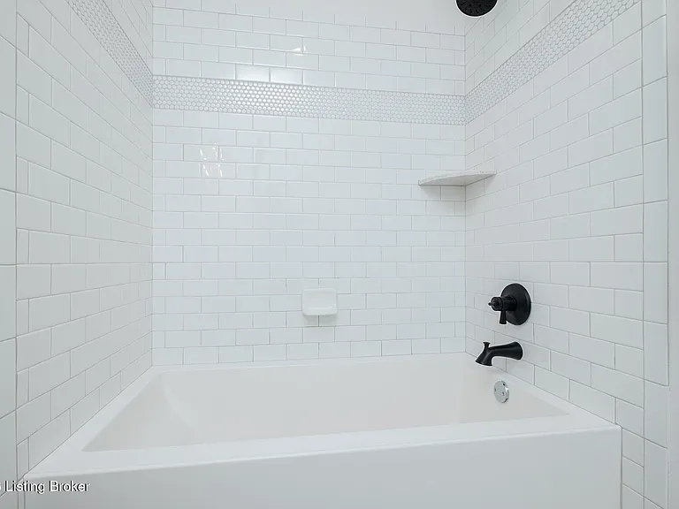 6024 Passionflower Dr — Photo 20