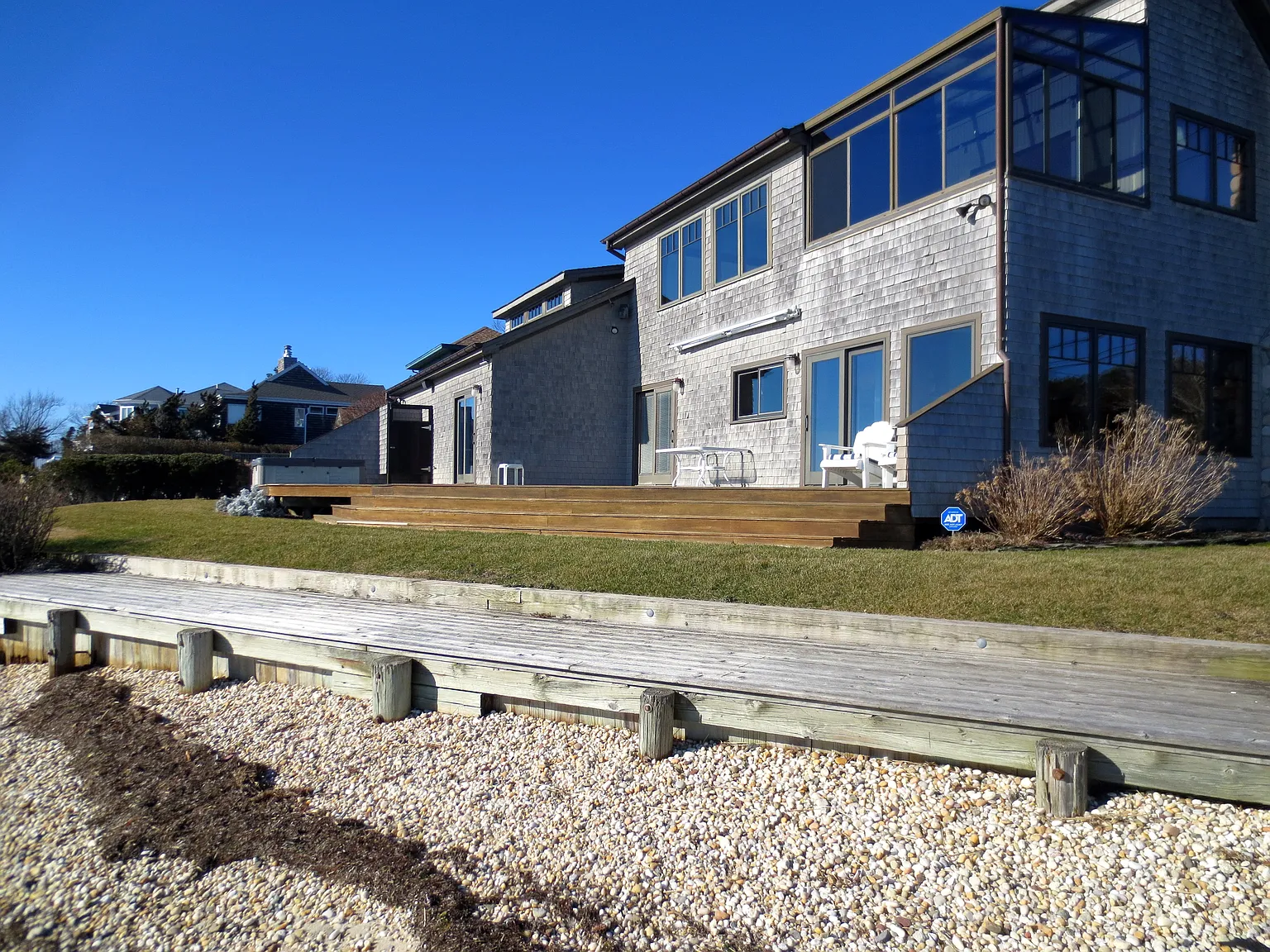 Stunning Craftsman Style Home on Shinnecock Bay — Photo 2