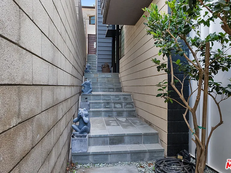 3410 Hermosa Ave — Photo 35