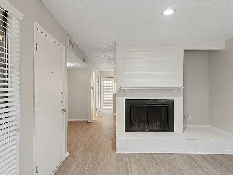 ReNew Andrews I & II — Photo 39