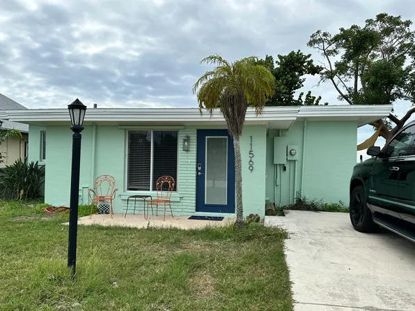 11569 Island Ave, Matlacha, FL 33993