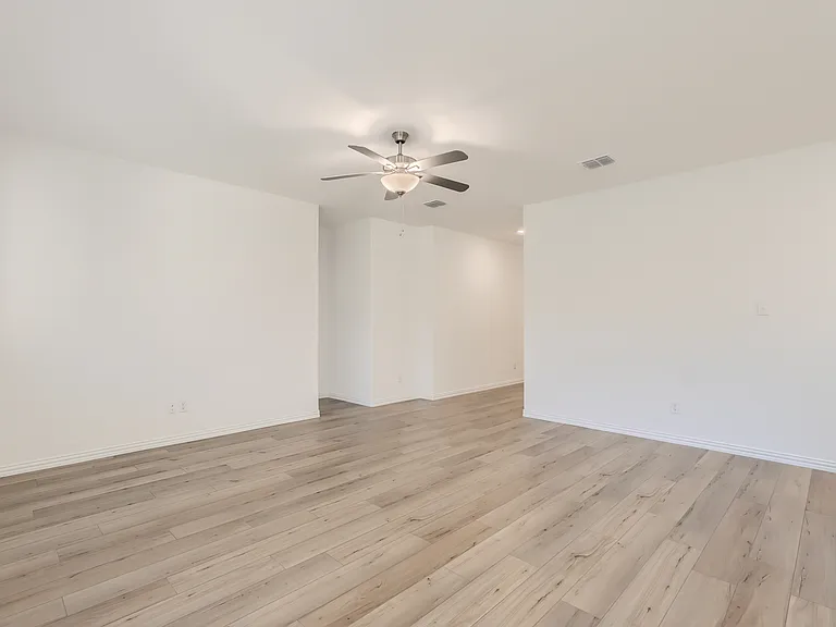 1205 Gladespring Ln — Photo 13