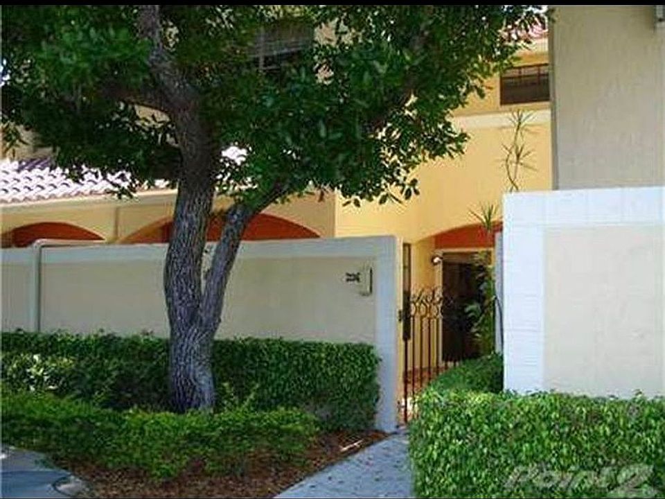 1st image of 20904 Leeward Ct APT 226