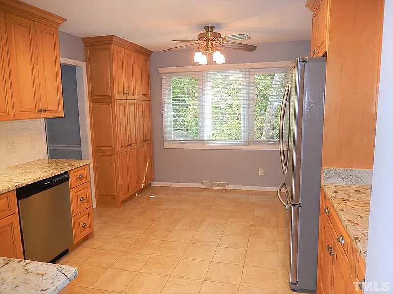 6704 Winding Trl — Photo 7
