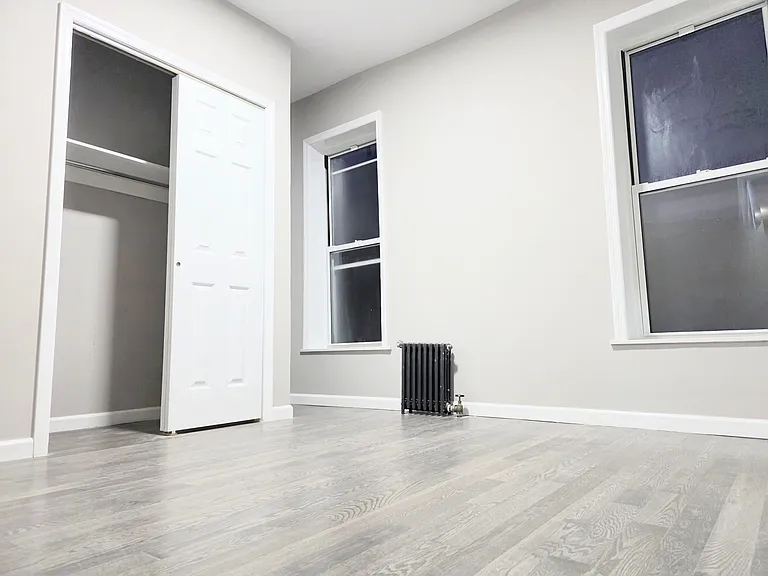 4405 5th Ave #4R — Photo 8