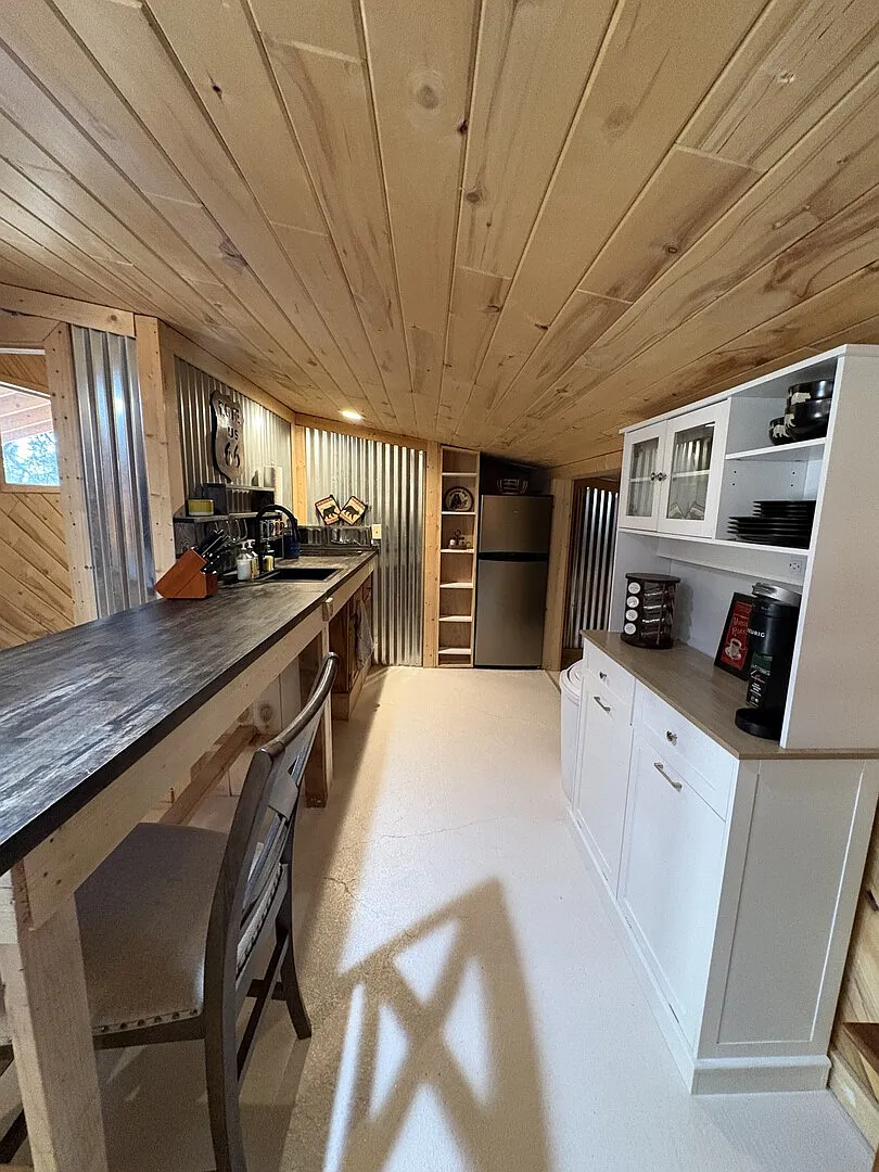 Charming private loft guest house — Photo 2