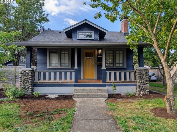 7035 NE Klickitat St, Portland, OR 97213